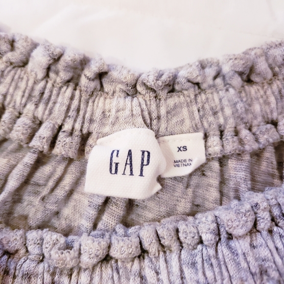 Gap Women's Off-Shoulder Blouse - Picture 2 of 2